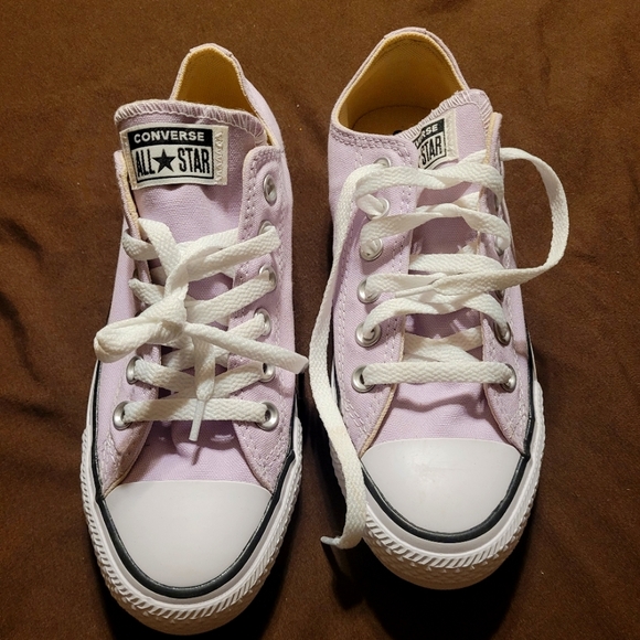 Converse Shoes - Purple converse size 7, BNWOT